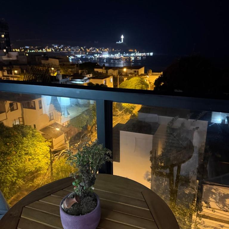 Modern 2BR Apt, Ocean View, Steps from Barranco - Apartamento de 2 dormitorios - 3