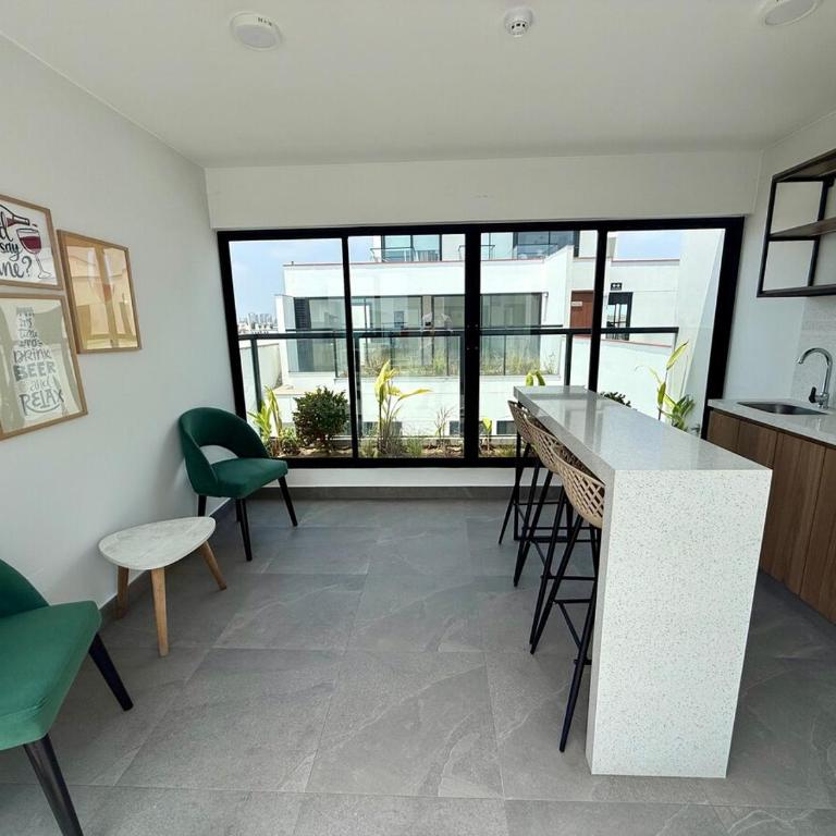 Modern 2BR Apt, Ocean View, Steps from Barranco - Apartamento de 2 dormitorios - 13