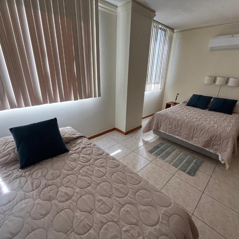 Departamento Cerca del Mall del Pacífico en Manta - One-Bedroom Apartment - 4