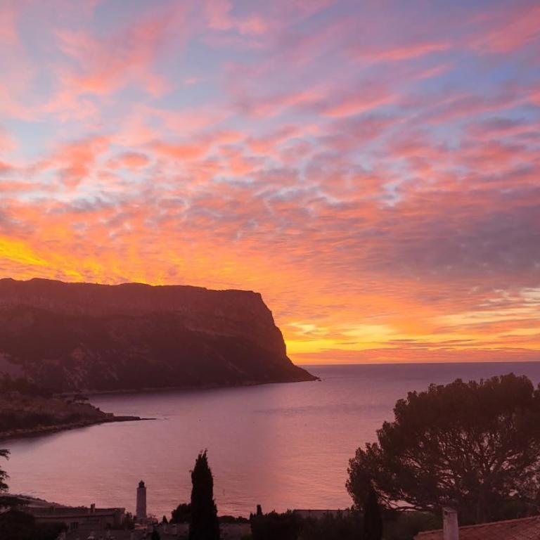 Chambre cosy avec terrasse arborée, Cassis, calme, parking, plage à 10 min - Chambre Double avec Terrasse - 27