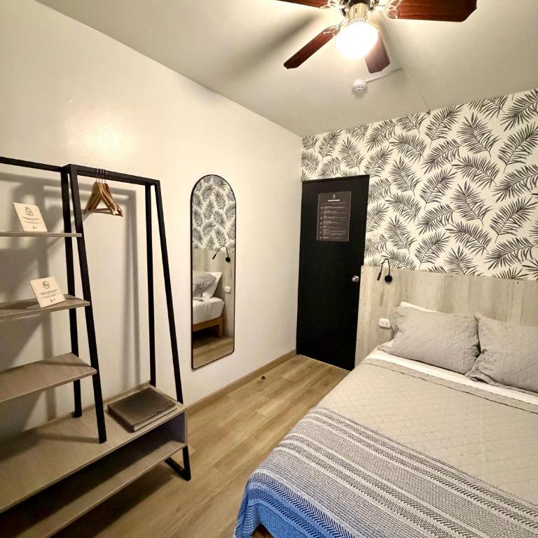 Ayni Living - Hostel - Habitación Doble con baño privado externo - 4