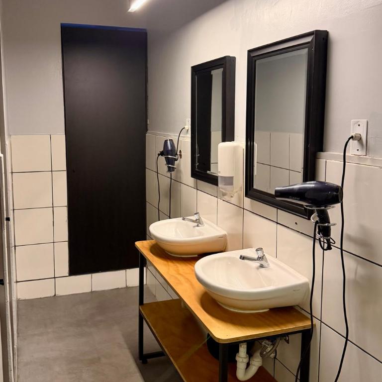 Ayni Living - Hostel - Habitación Doble con baño privado externo - 5