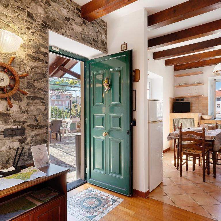 Ca' Da Giuvanna - Two-Bedroom Deluxe Apartment with Garden View - 24