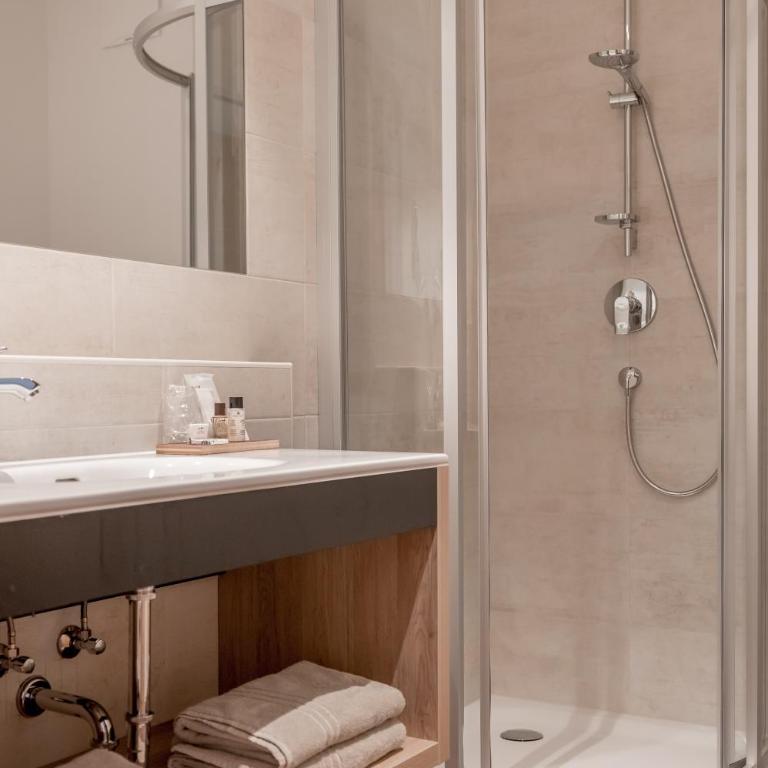 Hotel Mathiesn - Comfort Doppelzimmer mit Balkon - 8