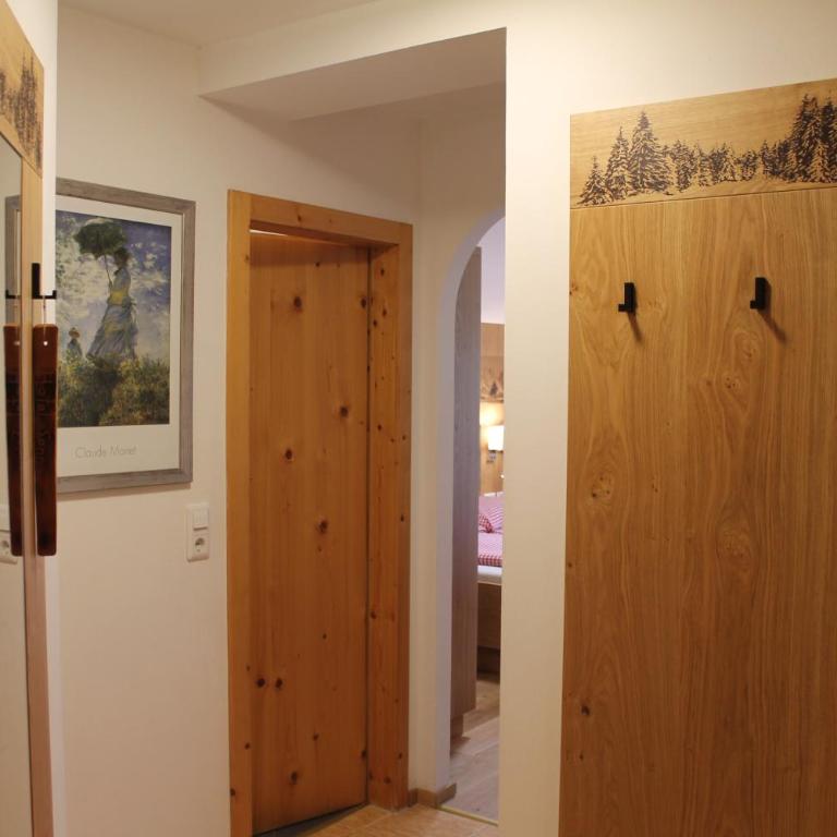 Hotel Sonne - Doppelzimmer mit Bergblick - 5