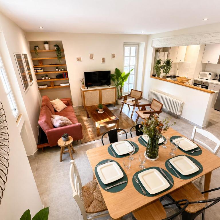 Résidence Léonard - Centre historique Arles - Three-Bedroom Apartment - 1
