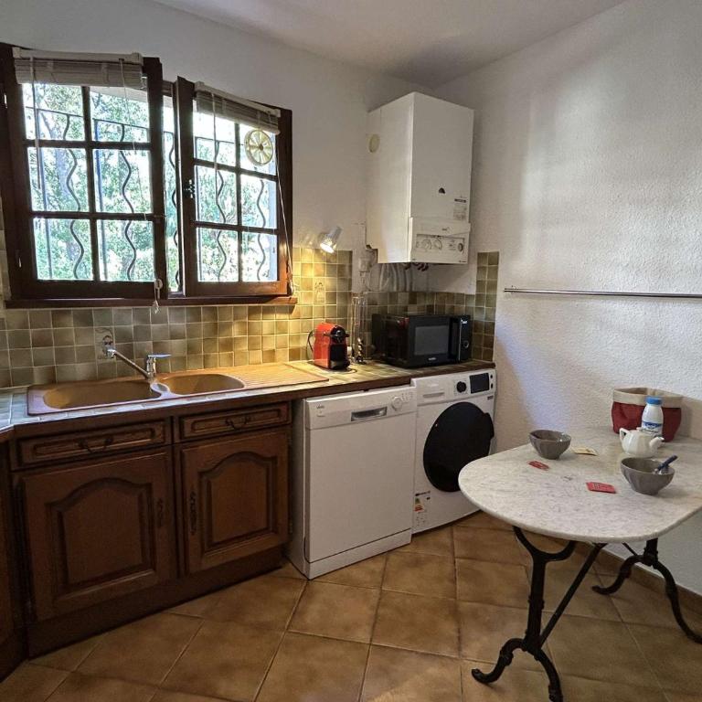 SR090-I262 Appt 3 pièces 7 personnes ST RAPHAEL - Apartment mit 2 Schlafzimmern - 7