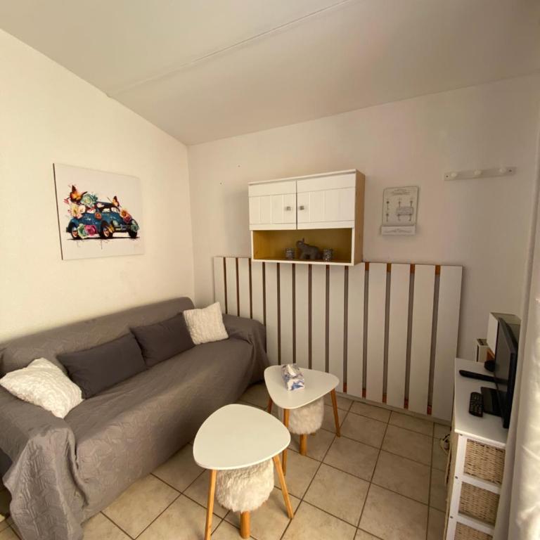 Joli appartement mezzanine avec parking et wifi La Roquille - Apartment mit 2 Schlafzimmern - 3