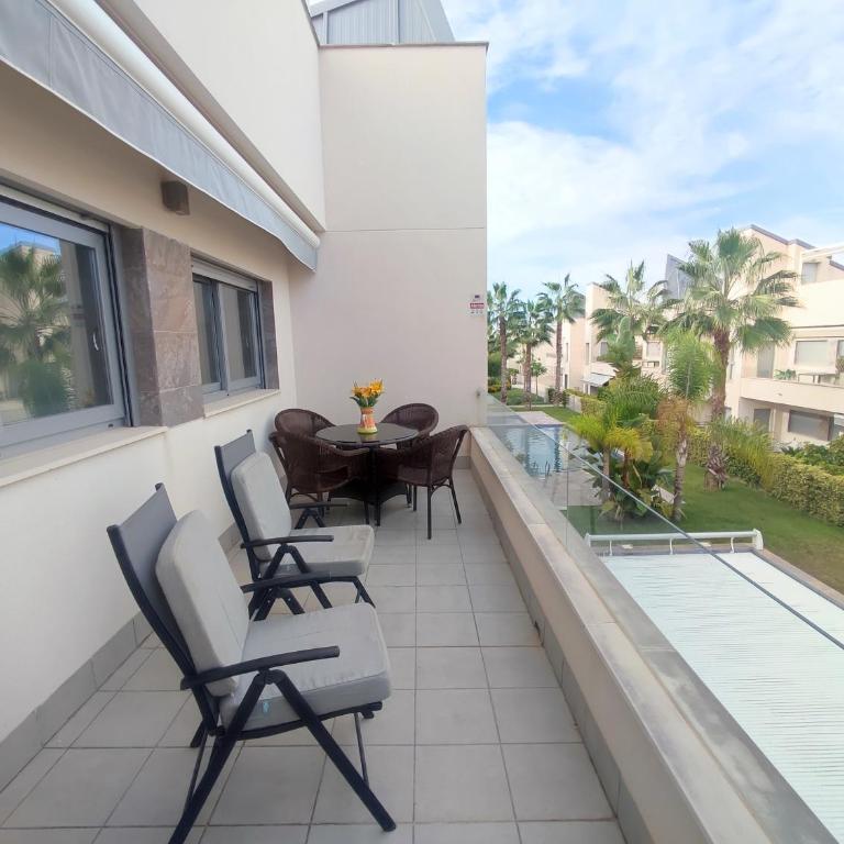 Villa Amalia Eco - Apartamento de 2 dormitorios con vistas a la piscina - 1
