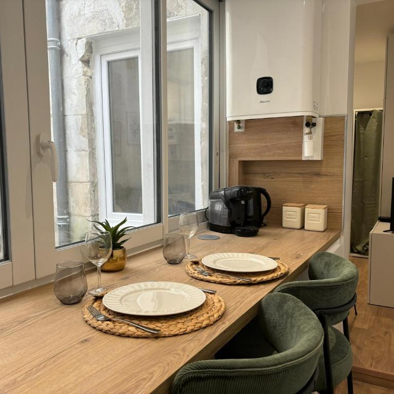Studio moderne rénové La Rochelle - Studio Supérieur - 4