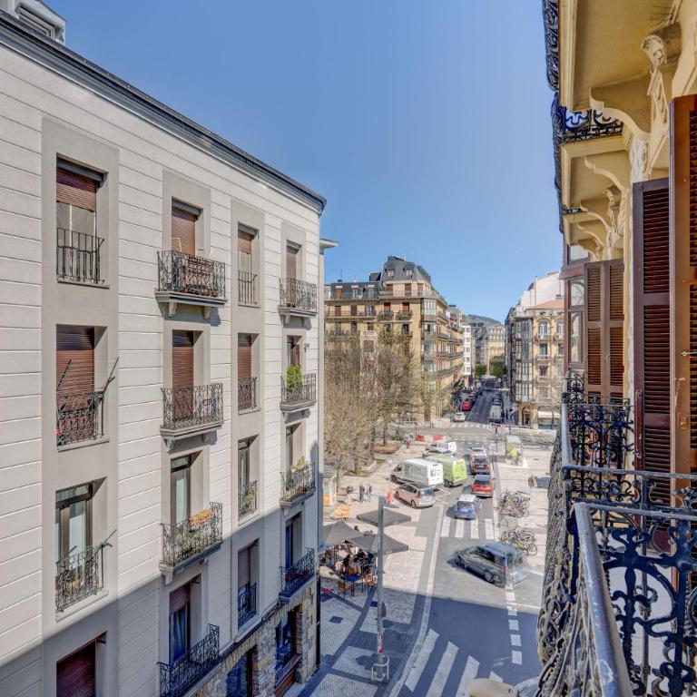 Pension Yoldi - Habitación Doble Deluxe con balcón - 16