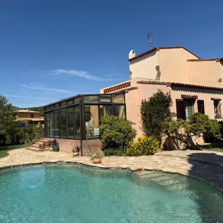 CS 124 Villa with private pool - Four-Bedroom House - 5