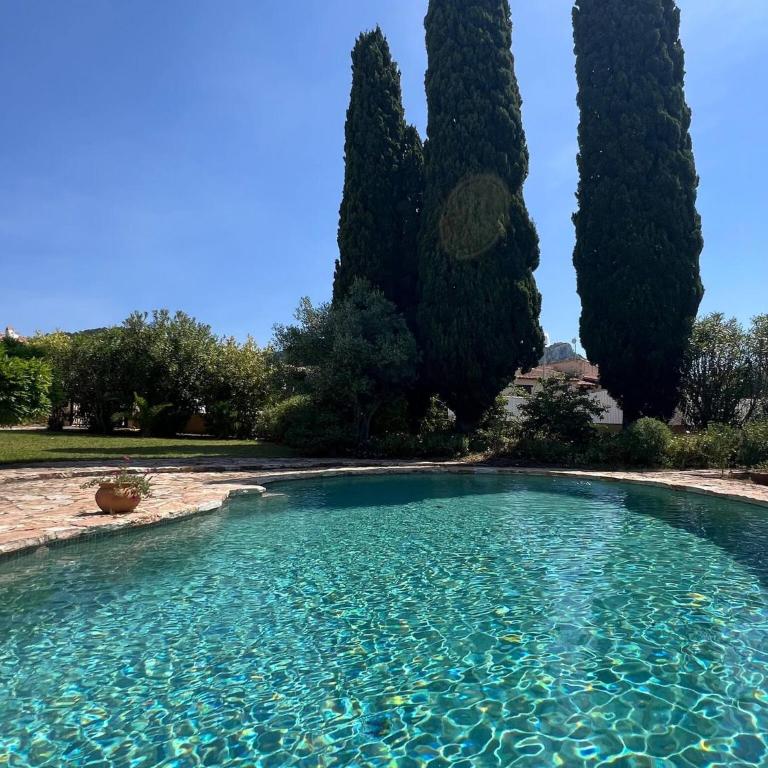 CS 124 Villa with private pool - Four-Bedroom House - 7