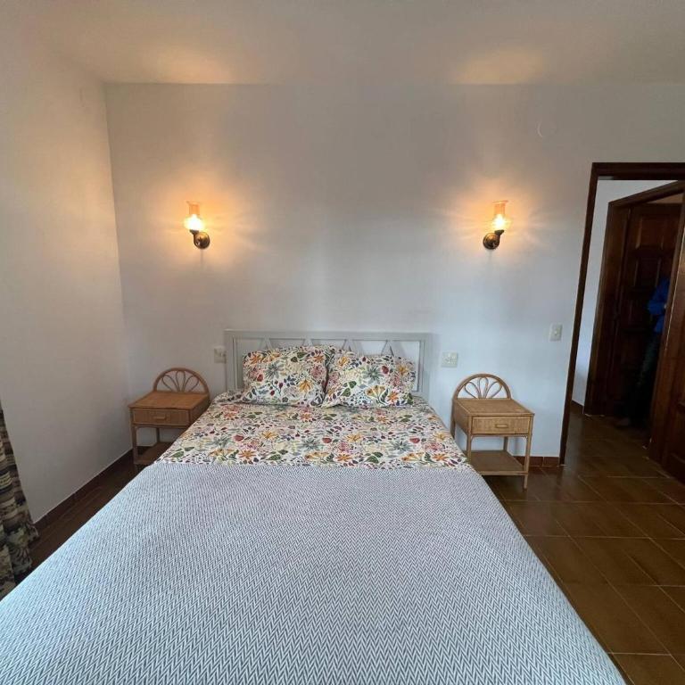 CS 124 Villa with private pool - Four-Bedroom House - 26
