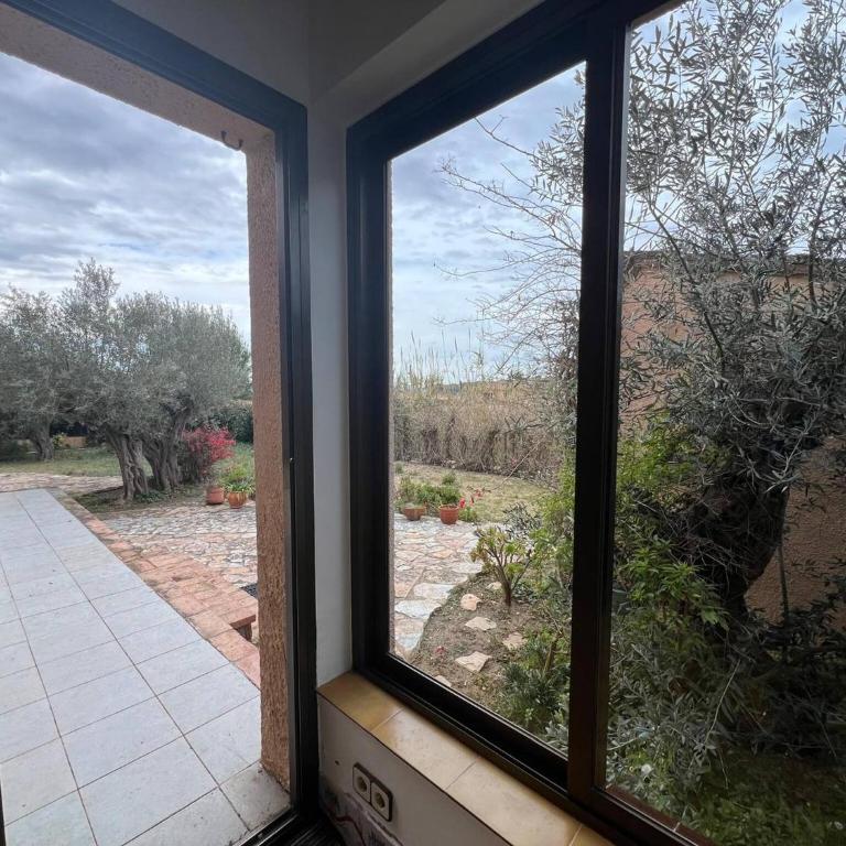CS 124 Villa with private pool - Four-Bedroom House - 28