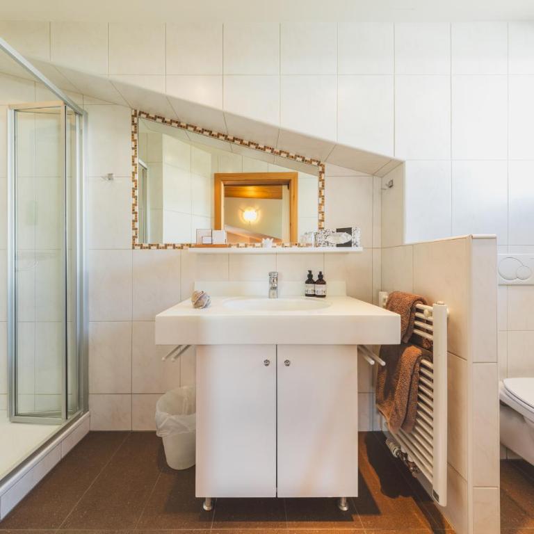 Haus Melitta - Doppelzimmer mit Balkon - 6