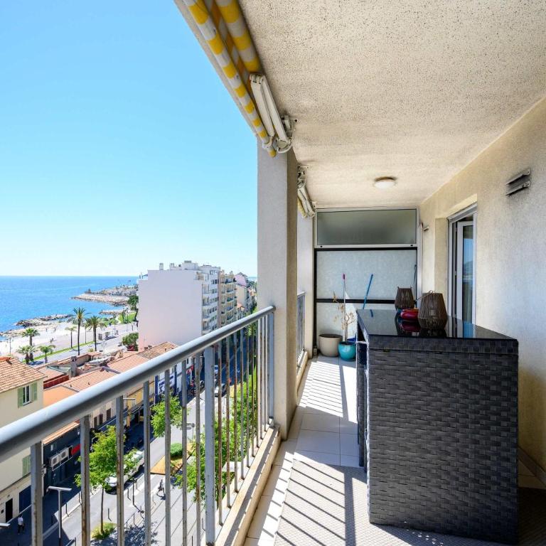 Vue mer & terrasse 5 pers proche plage et centre - Appartement - 13