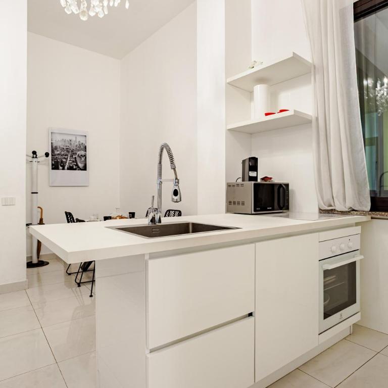 Duomo e tribunale luxury suite 2 bedroom 2 bathroom - Appartamento con 2 Camere da Letto - 2