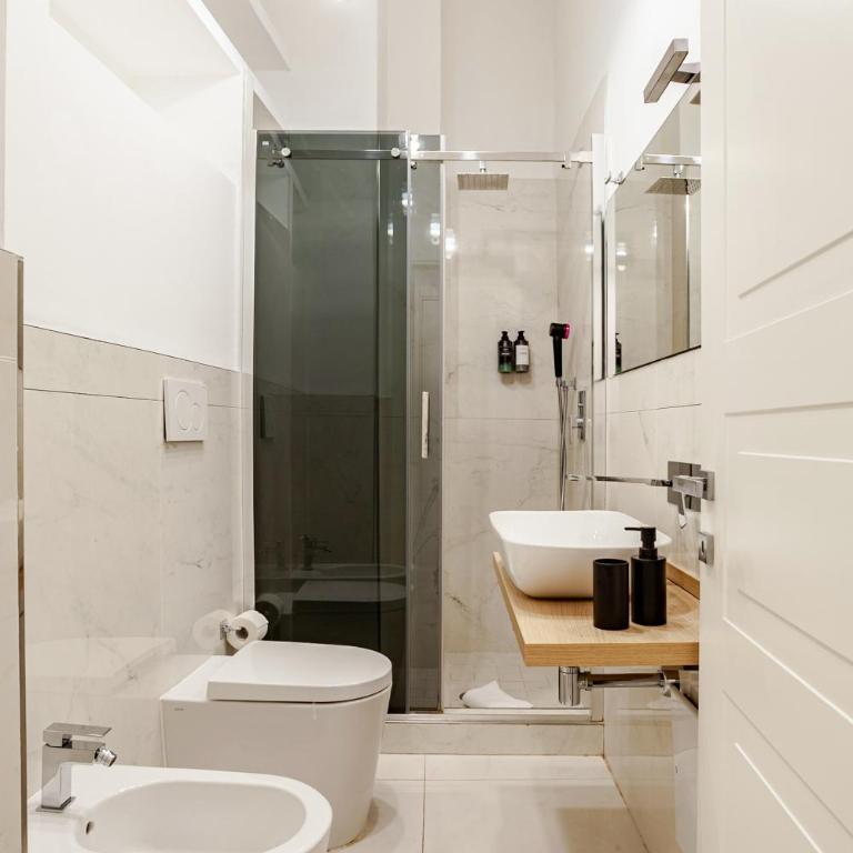 Duomo e tribunale luxury suite 2 bedroom 2 bathroom - Appartamento con 2 Camere da Letto - 6