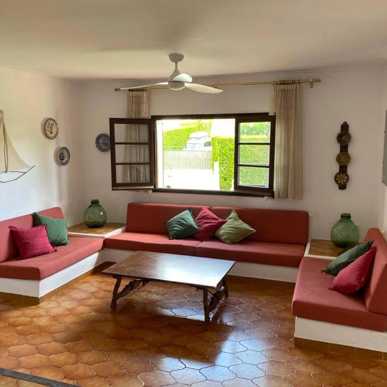 LEstartit Les Acasies 3 - Three-Bedroom House - 3