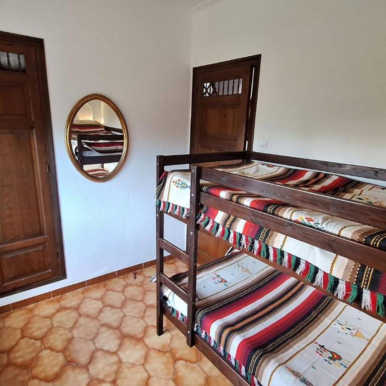 LEstartit Les Acasies 3 - Three-Bedroom House - 30