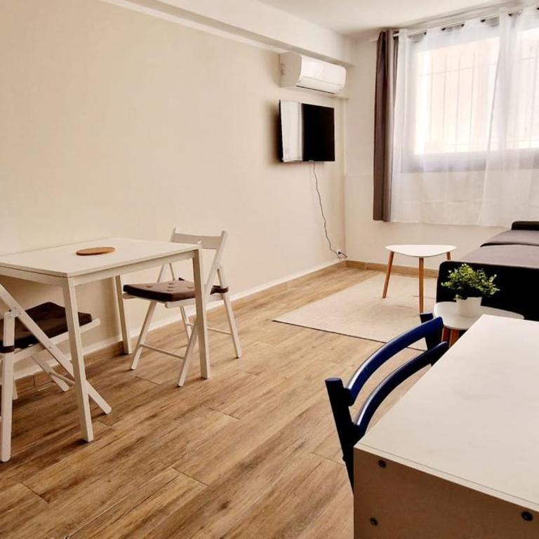 1 Le Saint Joseph Studio with AC in the City Center - Monolocale - 3