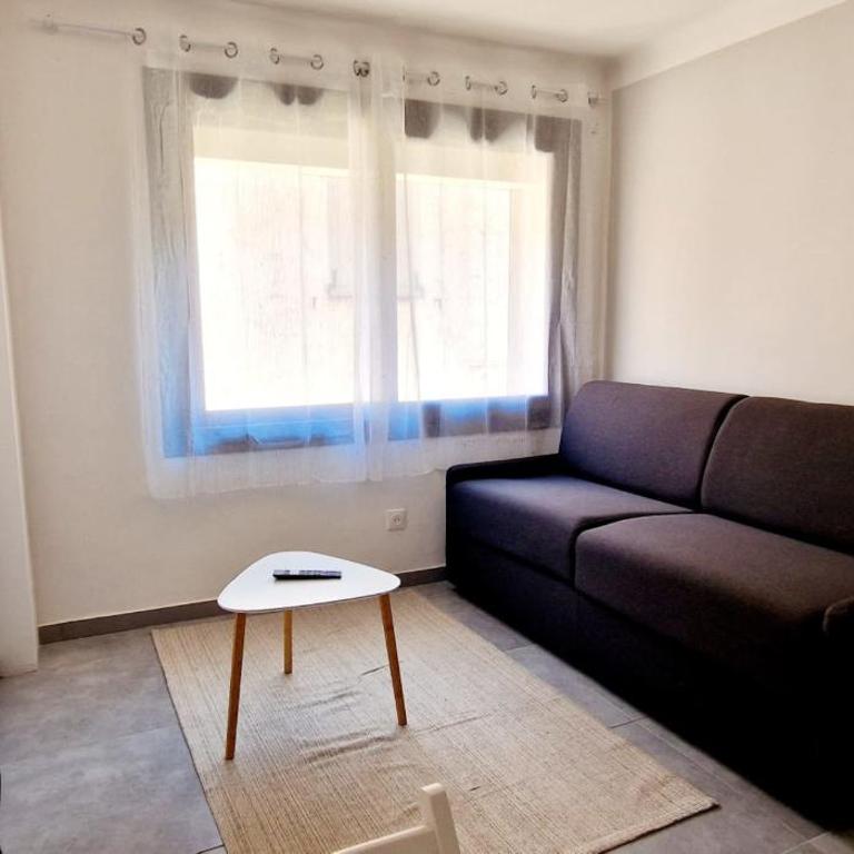 2 Le Saint Joseph Studio in City Center with AC - Studio - 4