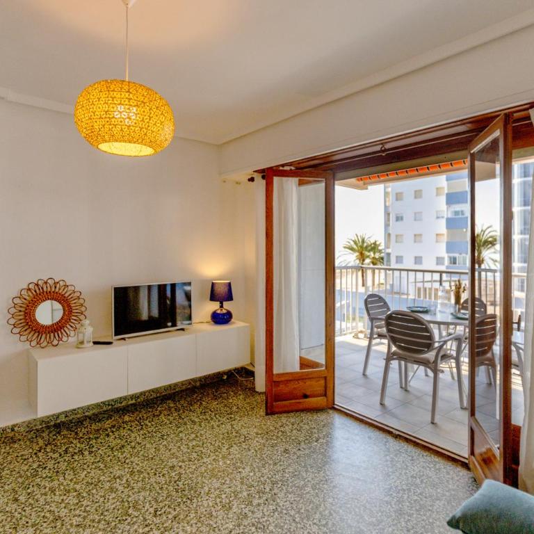 Desayuna frente al mar, Terraza y Vistas Únicas - Two-Bedroom Apartment - 6