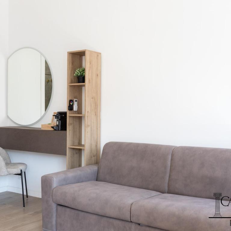 Caput Mundi Rooms - 100mt to Metro A, Terrace, A-C, 15 min to center - Camera Quadrupla con Bagno Privato - 13