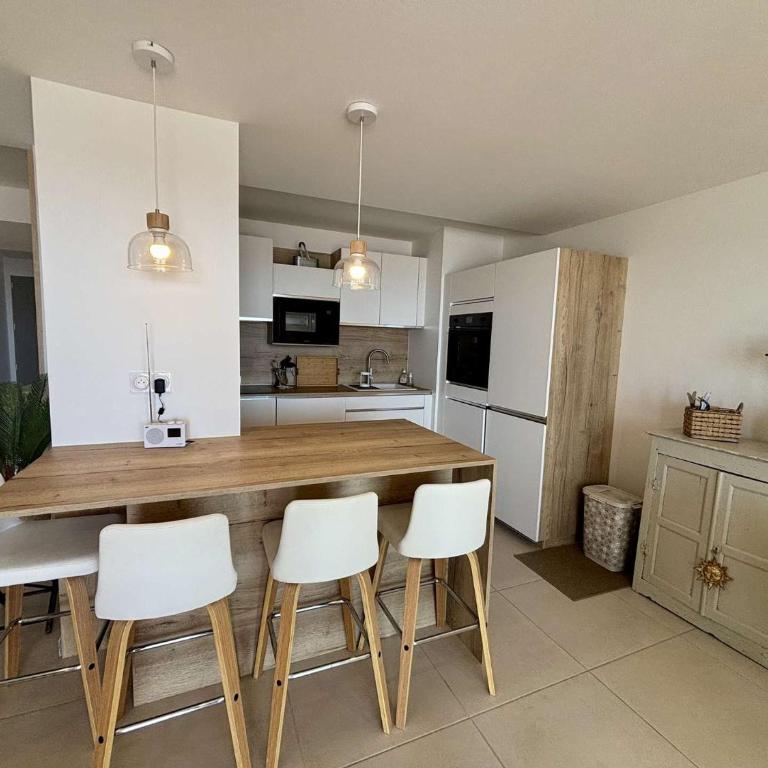 Appartement 3 pièces - 5 personnes - Port-la-Nouvelle PN000-302 - Appartement 2 Chambres avec Terrasse et Vue sur la Mer - 11