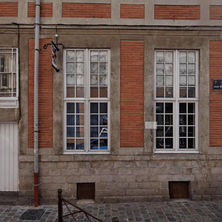Duplex d'architecte avec 3 chambres - Three-Bedroom Apartment - 34