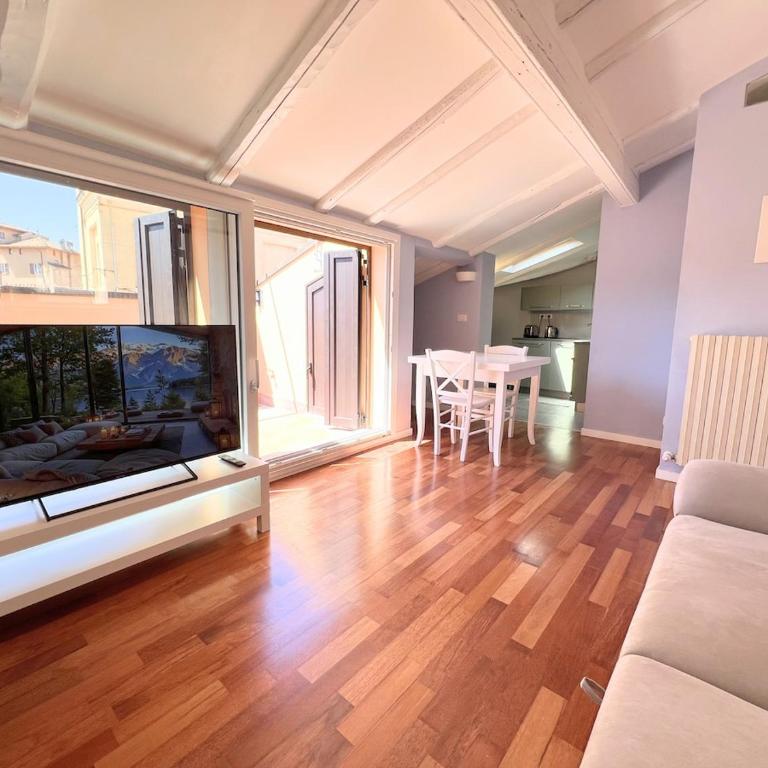 Above the Rooftops of Bologna - One-Bedroom Apartment - 1