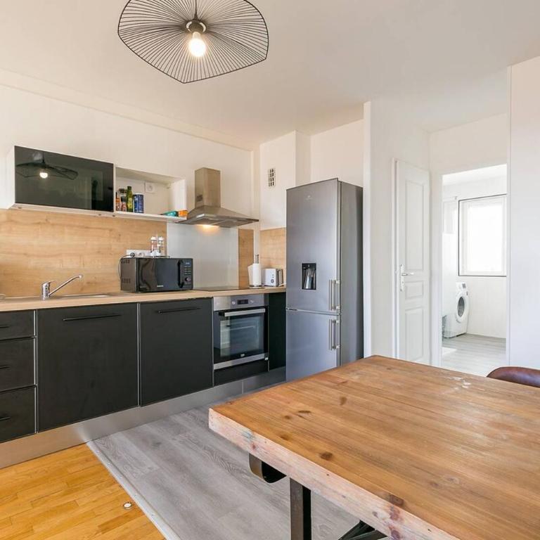 LE PANORAMA à deux pas du centre ville - Apartment - 9