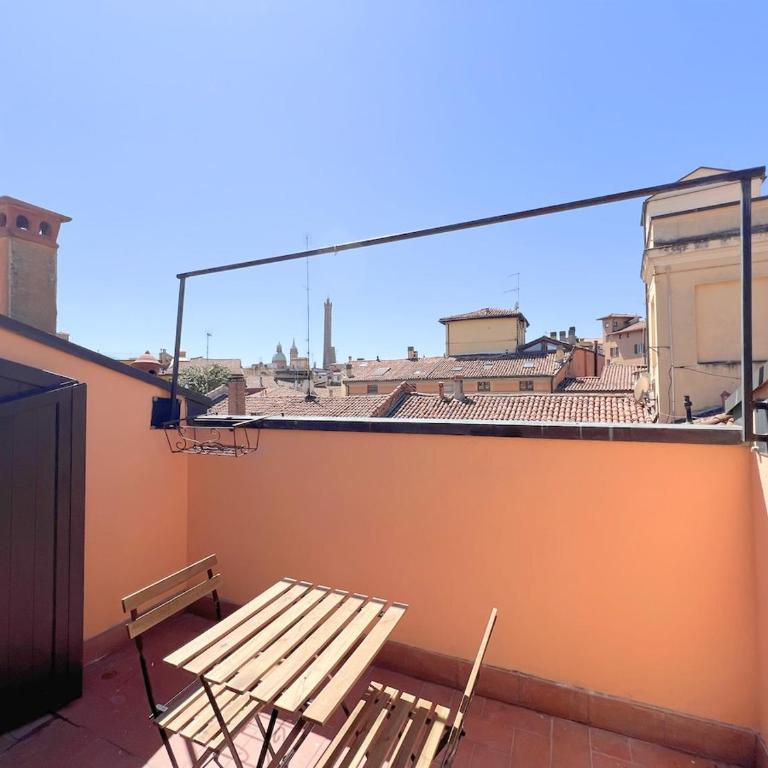 Above the Rooftops of Bologna - One-Bedroom Apartment - 2