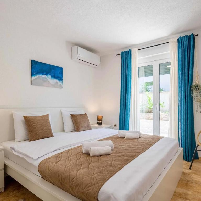 2 Bedroom Amazing Apartment In Kotor - Apartment with Terrace - 7