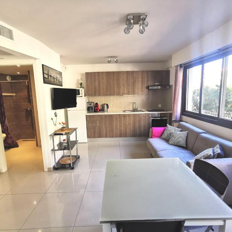 Studio Miami - Neuf - Centre ville - Plages - Gare - Tout à pied - Tout équipé - Appartamento con 1 Camera da Letto - 1