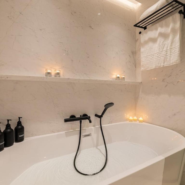 Luxury Penthouse with Jacuzzi, Sea View and Gym - Apartamento - 38