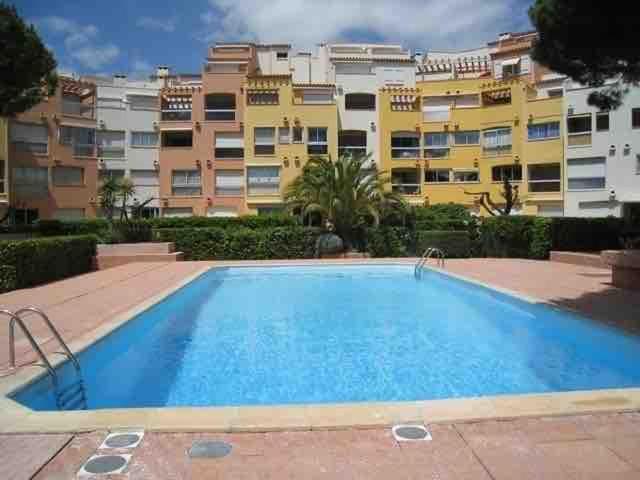 Appart 4 pers Piscine Parking Port Commerces - One-Bedroom Apartment - 17
