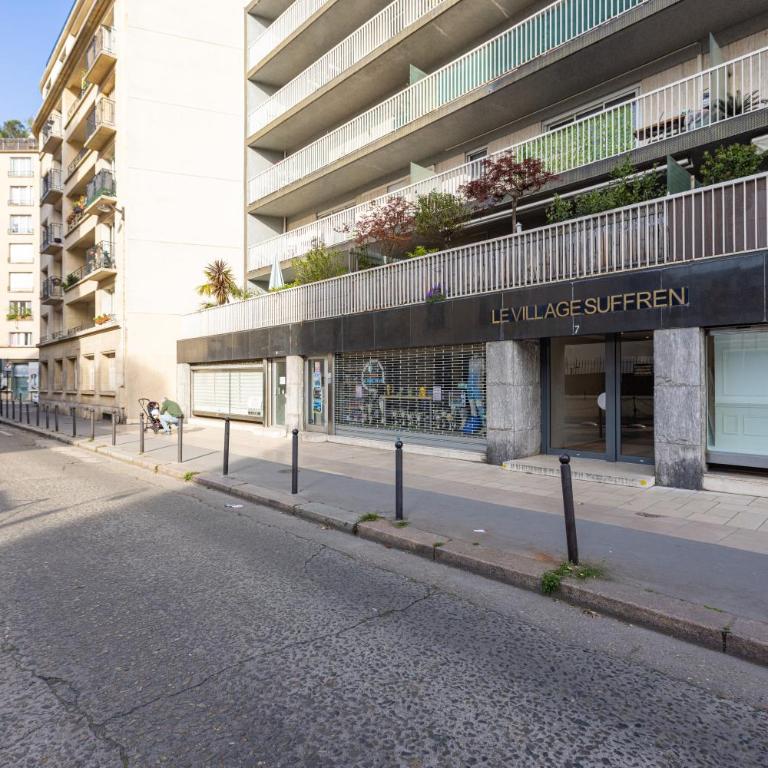 Spacious 2-Bedroom Apartment with Balcony in Paris - Appartement 2 Chambres avec Balcon - 16