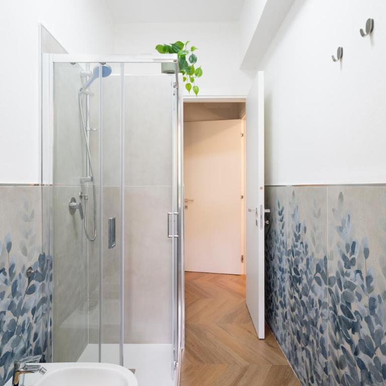 10' from the Sea, Elegant Loft with Private Veranda - Appartamento con 1 Camera da Letto - 9