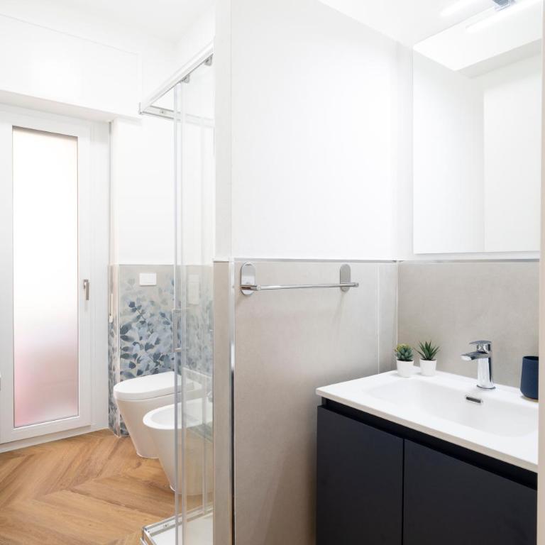 10' from the Sea, Elegant Loft with Private Veranda - Appartamento con 1 Camera da Letto - 19