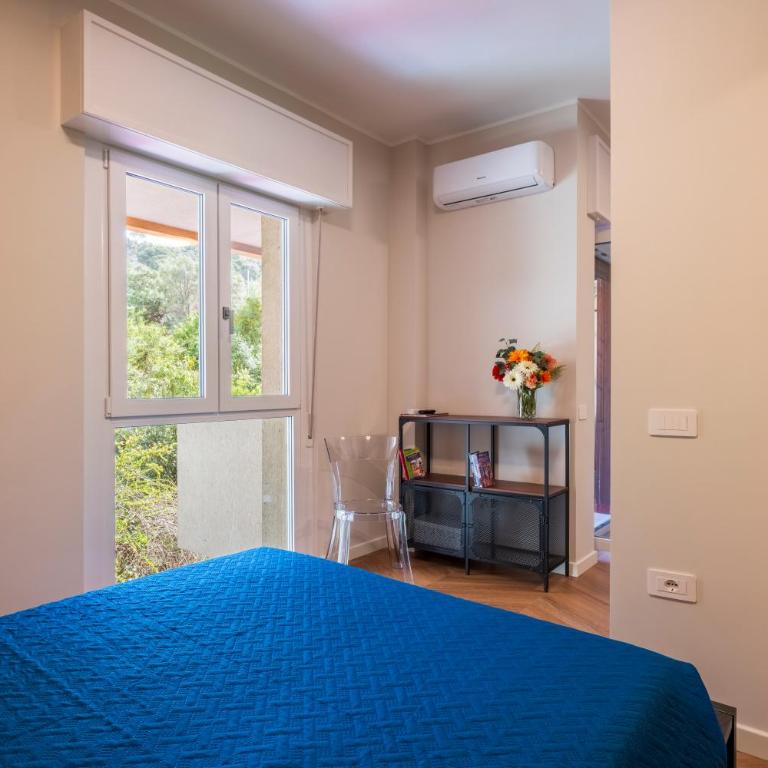 10' from the Sea, Elegant Loft with Private Veranda - Appartamento con 1 Camera da Letto - 16