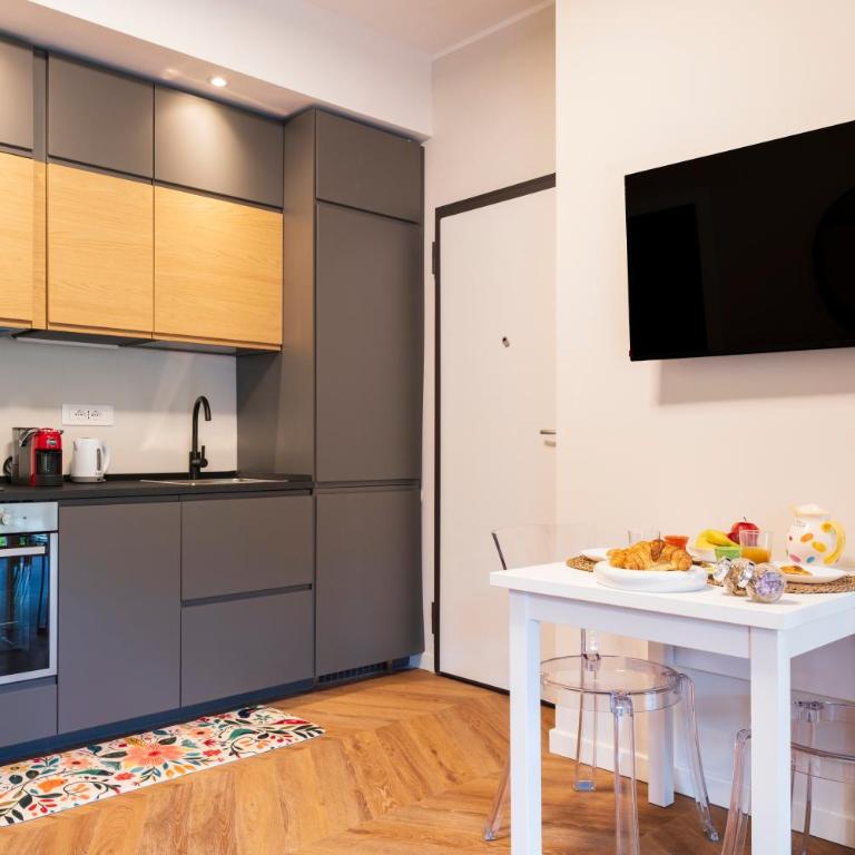 10' from the Sea, Elegant Loft with Private Veranda - Appartamento con 1 Camera da Letto - 12