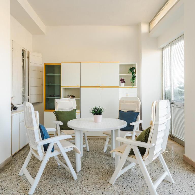 Viserba Sea Villa with Balcony - Il Lupo Affitta - Casa con 3 Camere da Letto - 6
