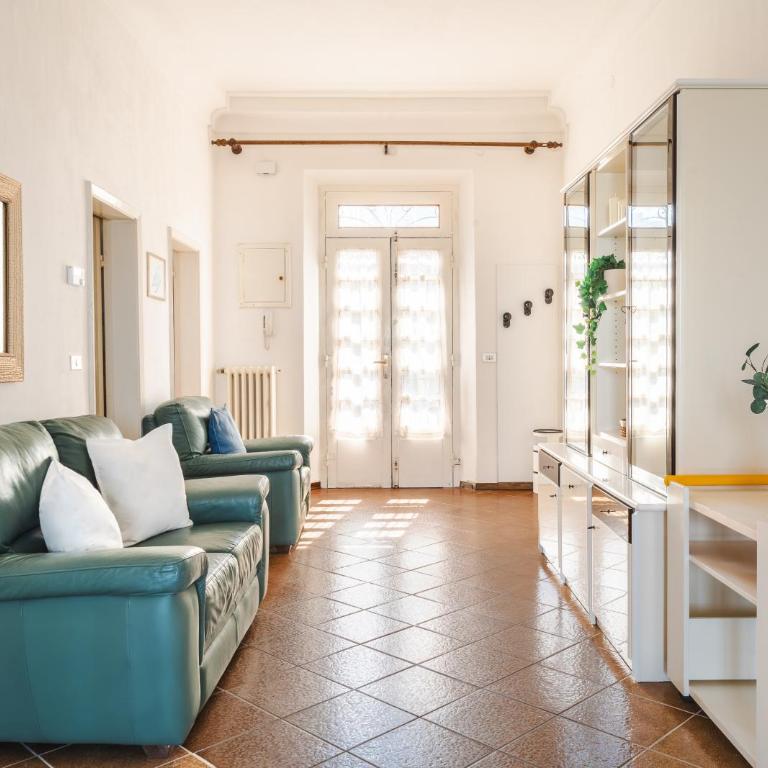 Viserba Sea Villa with Balcony - Il Lupo Affitta - Casa con 3 Camere da Letto - 4