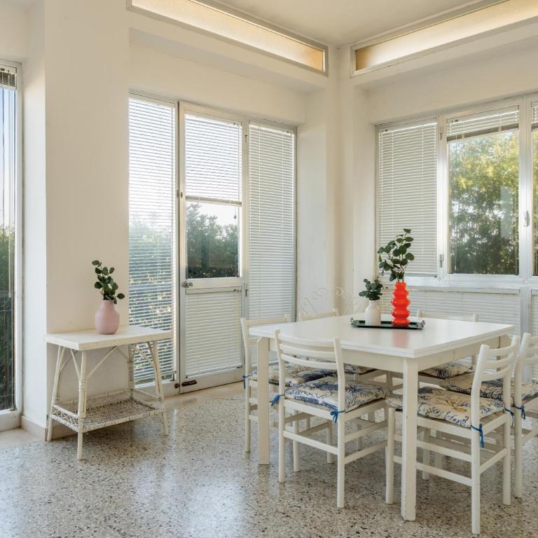 Viserba Sea Villa with Balcony - Il Lupo Affitta - Casa con 3 Camere da Letto - 10