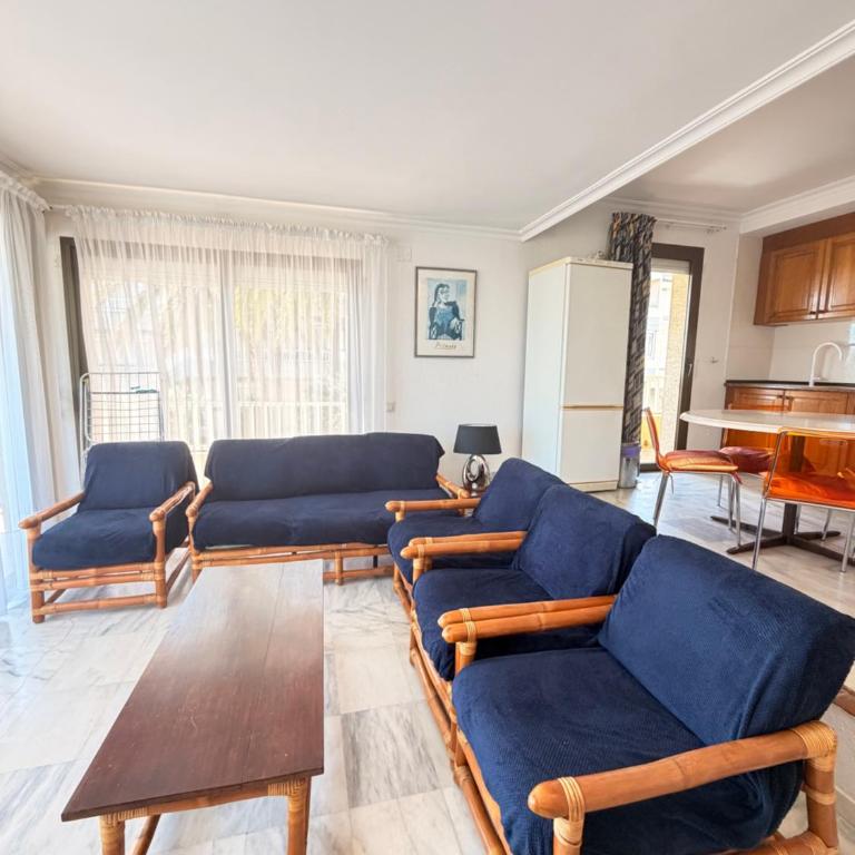 Spacious apartment 5 minutes from the beach - Apartamento de 3 dormitorios - 37