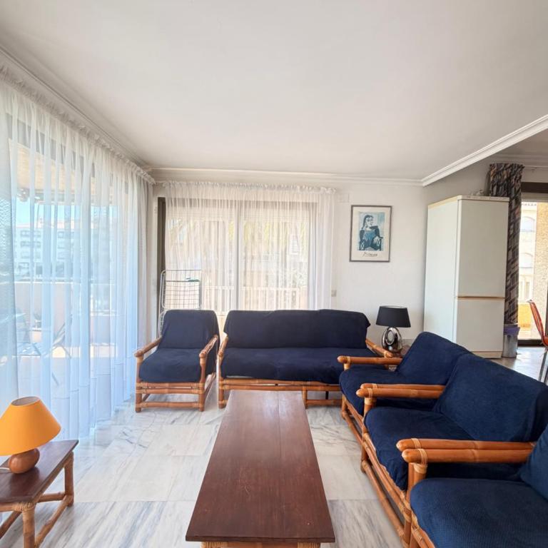 Spacious apartment 5 minutes from the beach - Apartamento de 3 dormitorios - 23