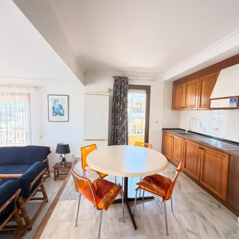Spacious apartment 5 minutes from the beach - Apartamento de 3 dormitorios - 6