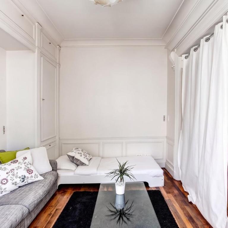 GuestReady - Spacious stay near Champs-Elysées - One-Bedroom Apartment - 10